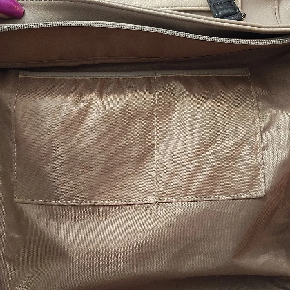 NICOLE MILLER NEW YORK - WOMENS HAND BAG- PURSE 👜👜👜 SHOULDER BAG - Picture 8 of 16